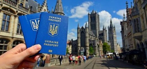 Міграційники Донеччини за минулий рік переслали 905 паспортів за кордон та в межах України