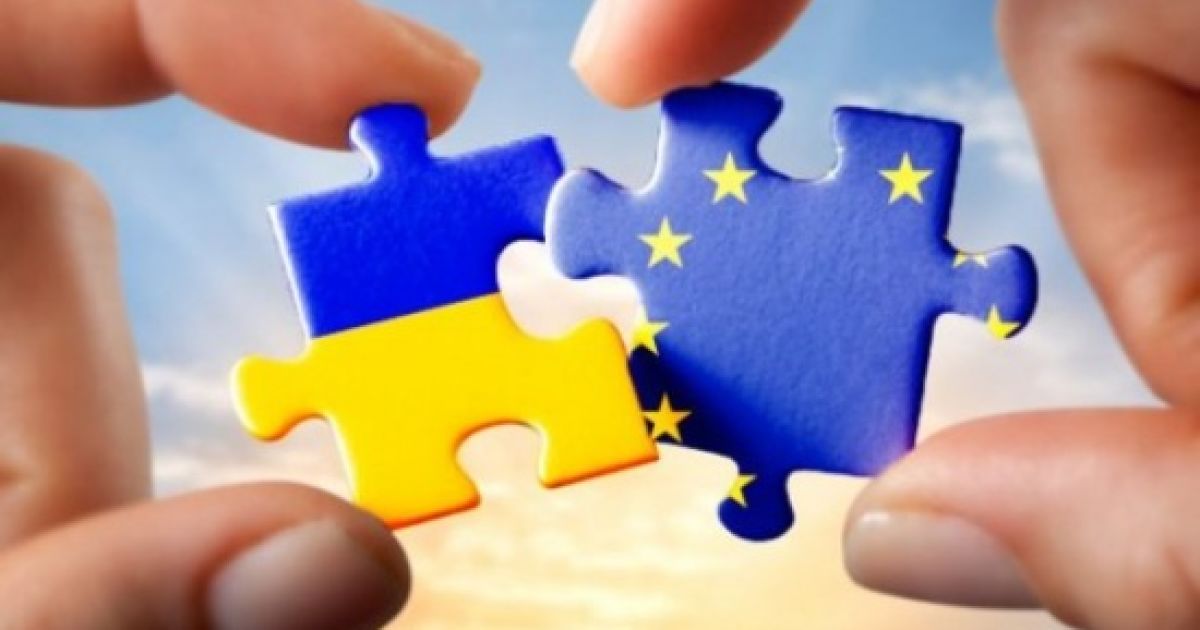 Відносини України та ЄС різко зіпсувались