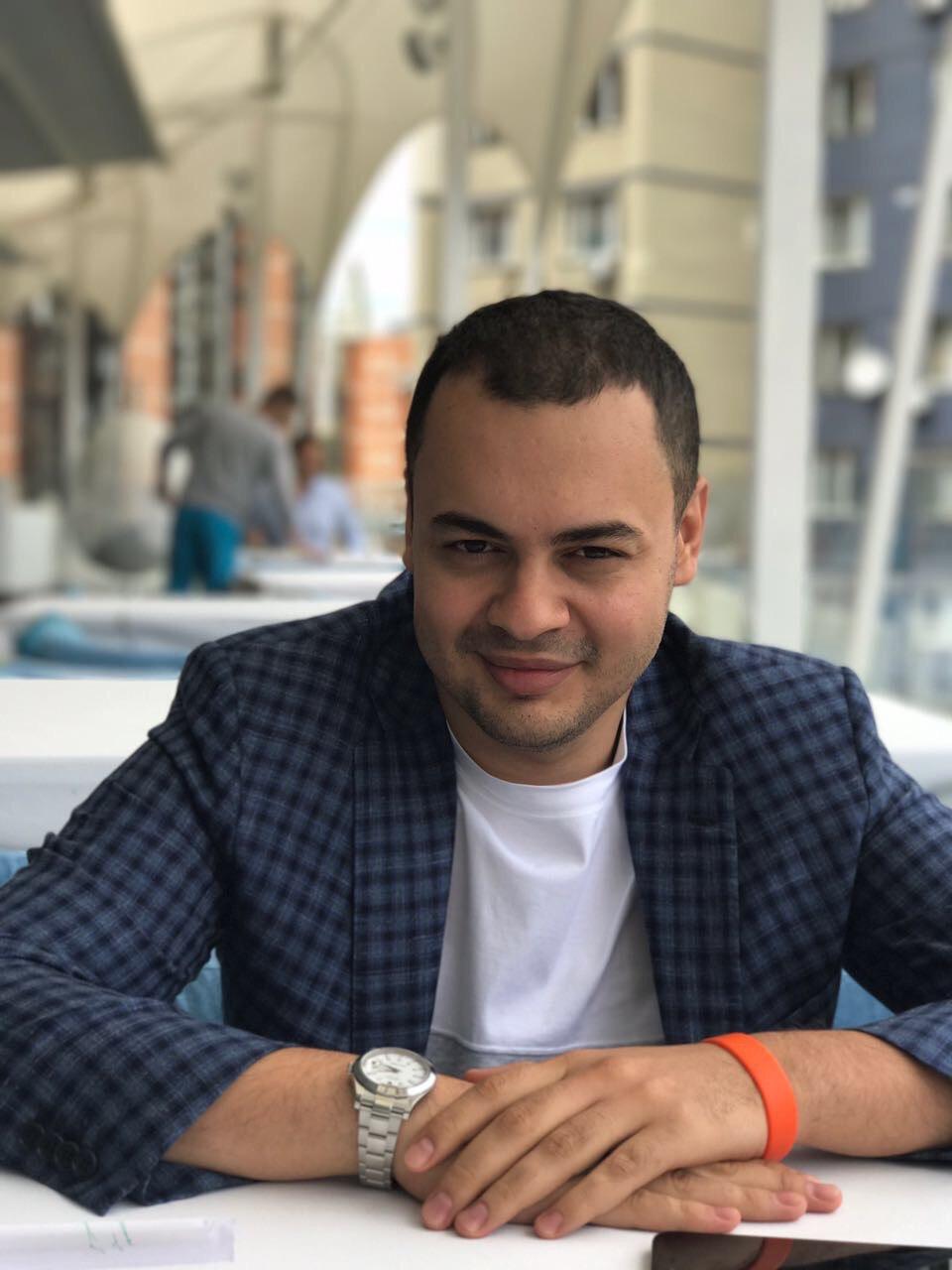 «КОРОЛЬ КОНТРАБАНДИ» НА ТЕНДЕРАХ ВІЙНИ: ЯК ПІДСАНКЦІЙНИЙ БІЗНЕСМЕН КУРШУТОВ ЗАРОБЛЯЄ НА ДРОНАХ ДЛЯ ЗСУ