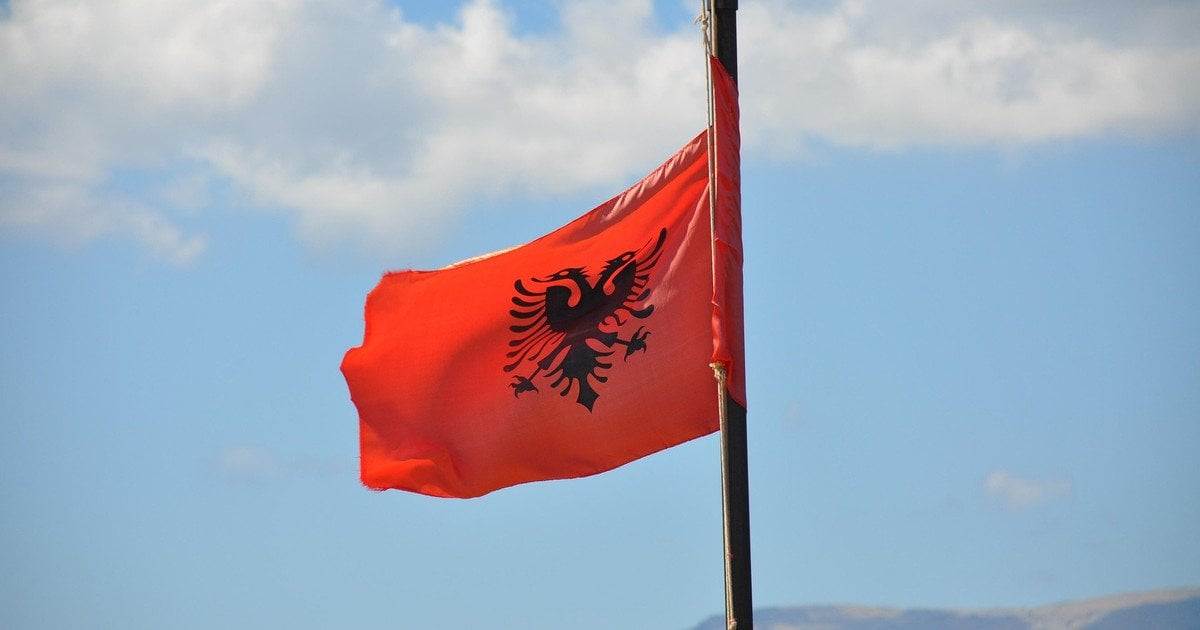 Прапор Албанії